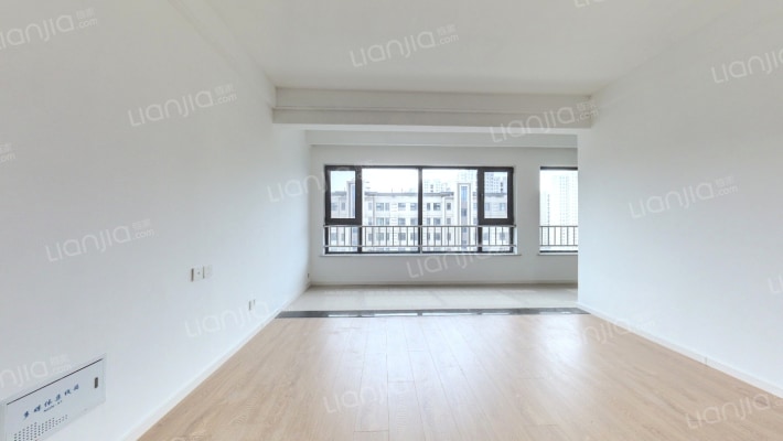 恒信风华尚品二手房实景图