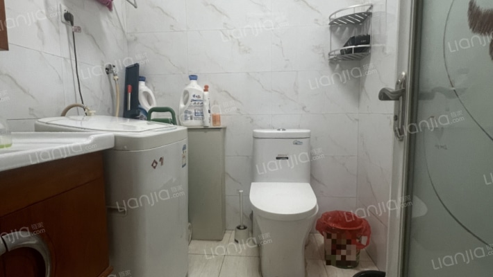 钻石复式精装修两居中高楼层拎包入住-卫生间A