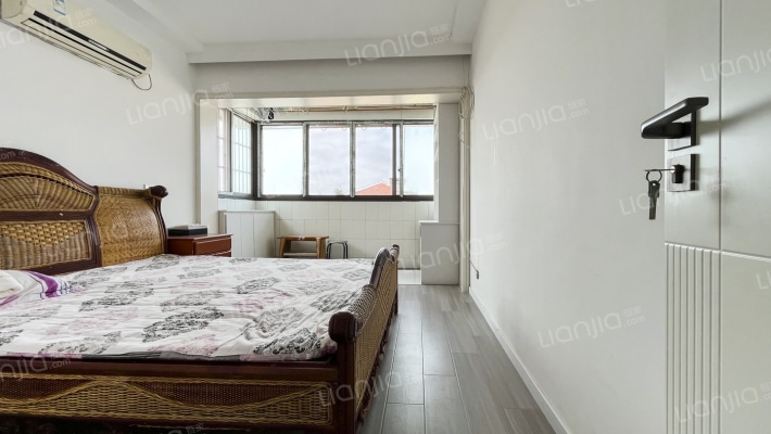 红山路149号二手房实景图