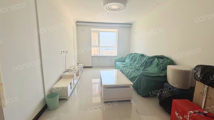 水岸花城 2室2厅 南-客厅