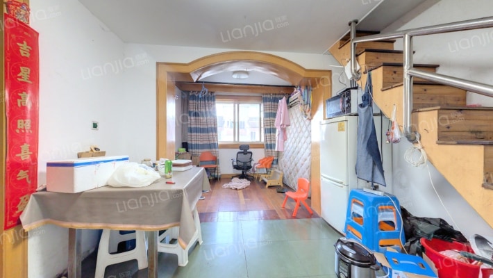 龙腾小区二手房实景图