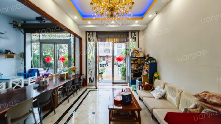 社会主义新农村二手房实景图