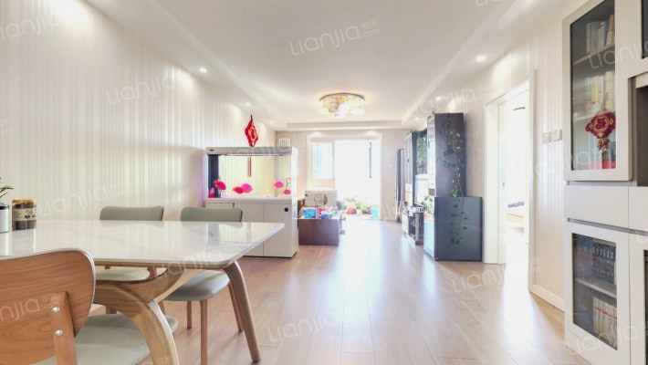 时代绿荫二手房实景图