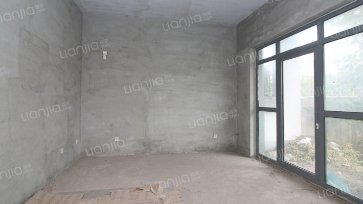 京港澳高速出口优质别墅，小区环境优雅，物业管理完善-餐厅