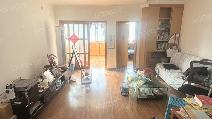 范阳路 物探二号院 南北通透三居诚心出售-客厅