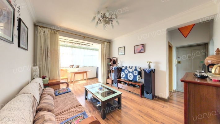 云南省财经学校家属区二手房实景图