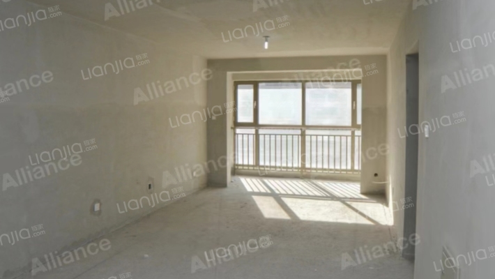 格局合理双卫朝南两居室毛坯出售-客厅