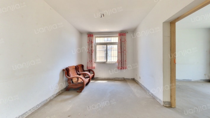 和平家园A2区二手房实景图