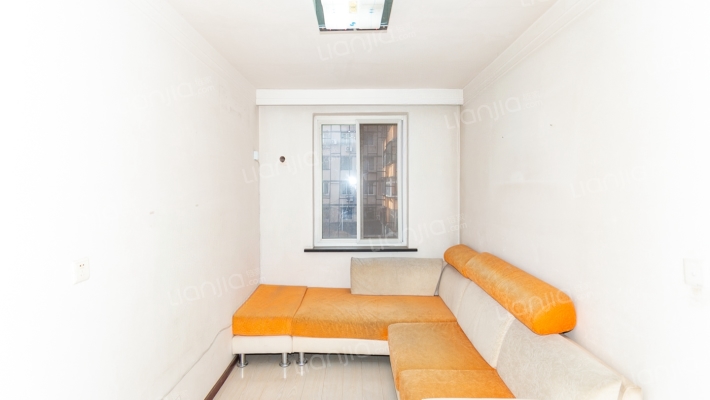 六纬路学区东晨社区北区二手房实景图