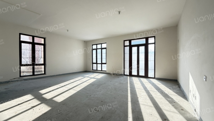 融创唐宁墅二手房实景图