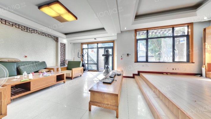 仁恒运杰河滨花园(一期)二手房实景图