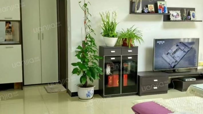 70年大产权，有房本，南北通透两居，明厨明卫，精装修-卫生间