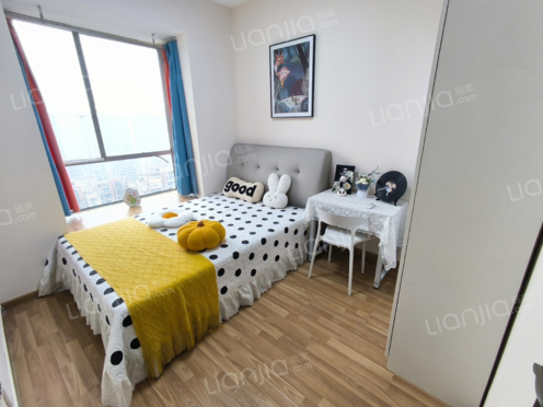 合租·逸静丰豪 4居室 东卧