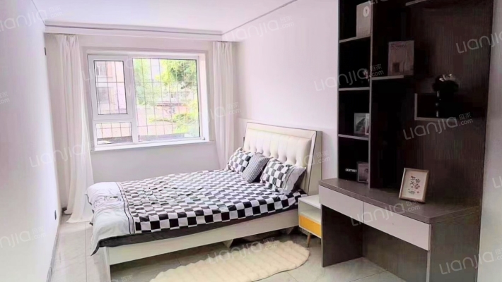龍城小区二手房实景图