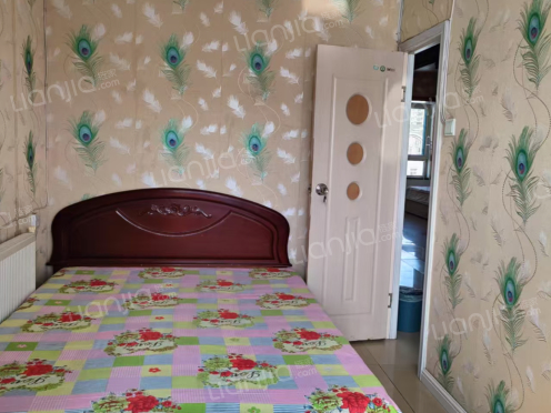 合租·金秋小区一期 4居室 南卧