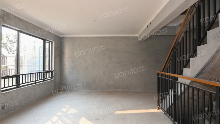 威廉公馆B区二手房实景图