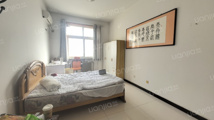 此房本满五 税费低 ，格局 通风性好 ，采光很好。-卧室A