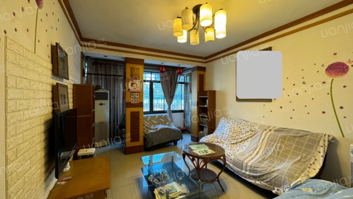 良万居委会二手房实景图