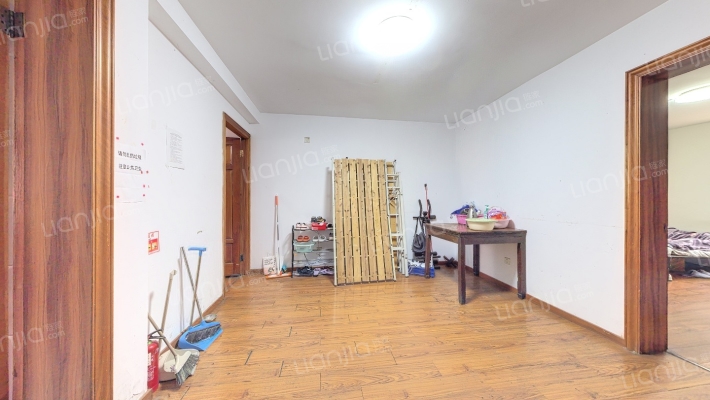 五一新村二手房实景图