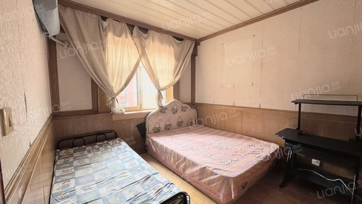 全南两居 出行方便 小区环境优美 停车方便 配套齐全-卧室B