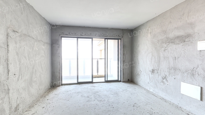 水岸湾豪庭二手房实景图