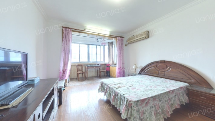 奎照路411弄二手房实景图