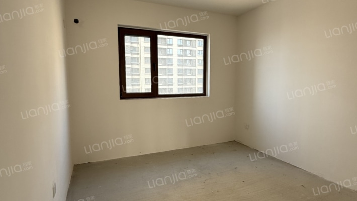 这套房源我带看了6次了，采光没问题1楼层也不错-卧室B