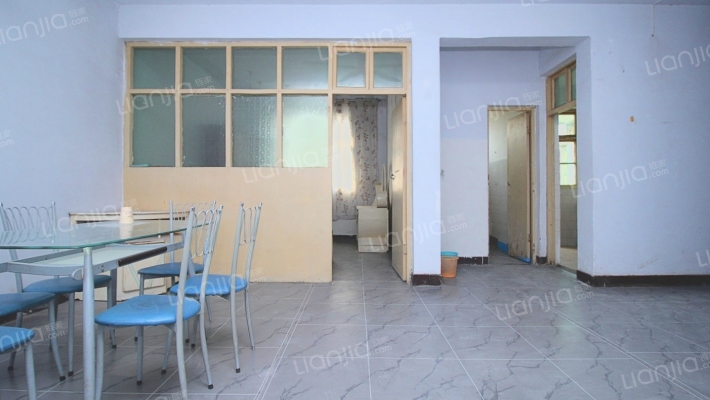 移动公司家属院二手房实景图