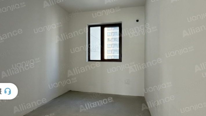 距离北京1900米  南北通透三居 毛坯房随意装修-卧室A