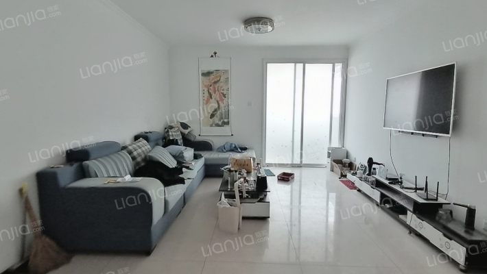 火车站 南北通透两居 精装 看房方便 房本在手-客厅