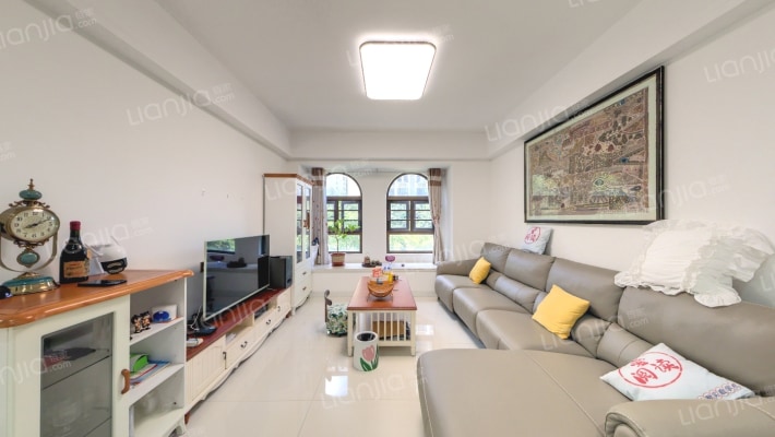 华发蔚蓝堡三期二手房实景图