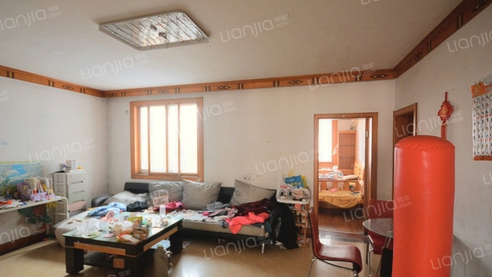 祥年华小区二手房实景图