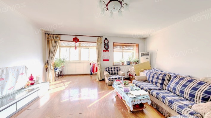 有色家属院二手房实景图