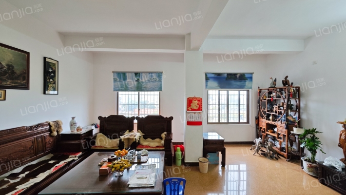 银新西二路二手房实景图