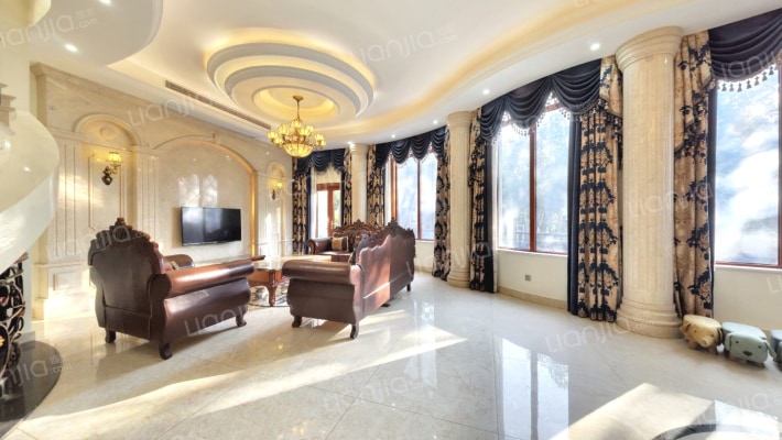 云顶别墅二手房实景图