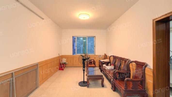 利海花园二手房实景图