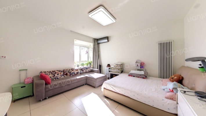 保利香槟花园二手房实景图