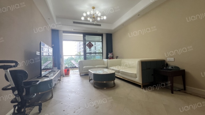 绿城蓝湾小镇·椰林晓风南区二手房实景图