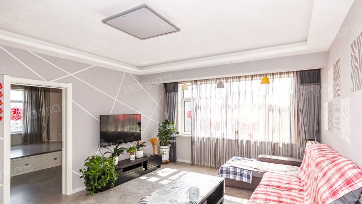 西海官邸二手房实景图