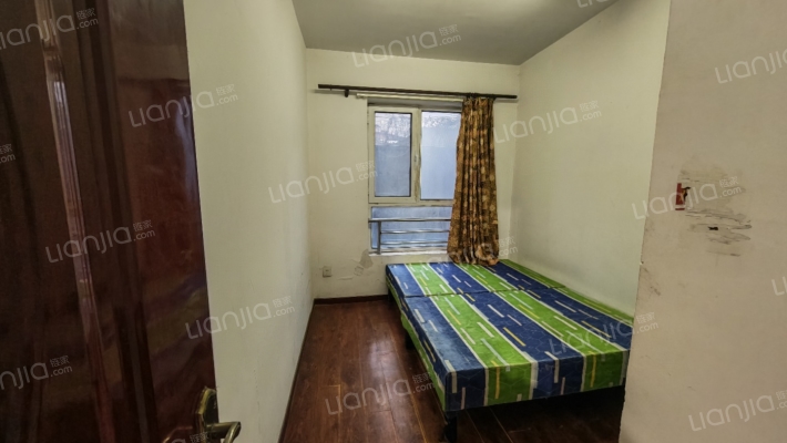 鹏渤御苑 4室2厅 南 北-卧室D