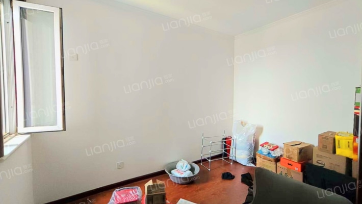 新华城 中高好楼层 南向两居室  看房有钥匙-卧室A