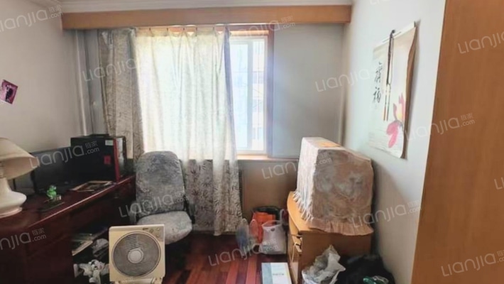 新安小区 3室2厅 南 北-卧室C