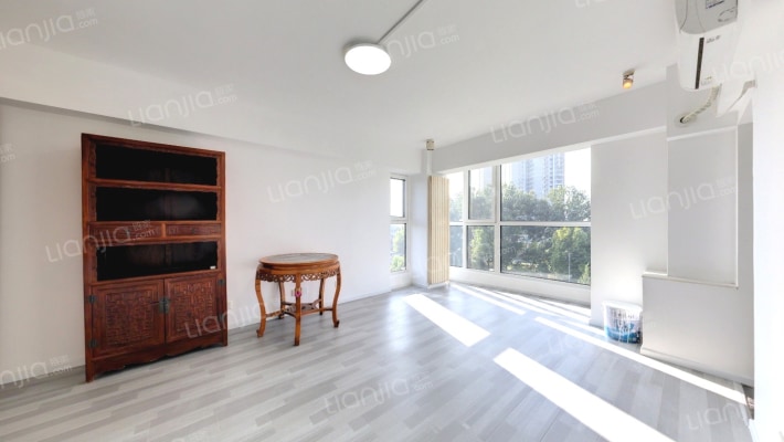 旗舰凯旋一期二手房实景图