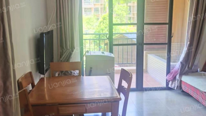 欧亚温泉山庄二手房实景图