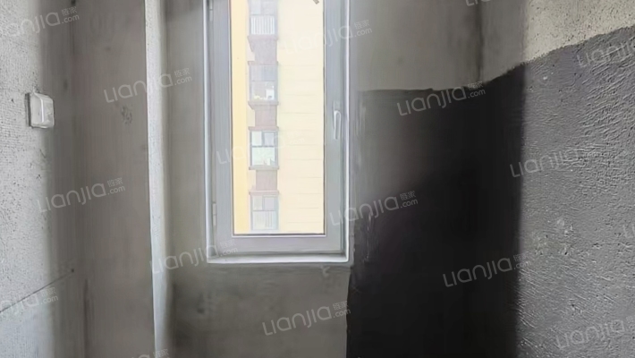 三利中和城采光好，位置好，门口838车站，小区环境好-卫生间