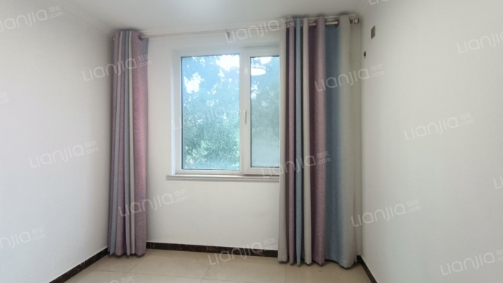 香邑溪谷洋房 简装  南北通透-卧室A