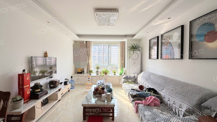 东方名人湾二手房实景图