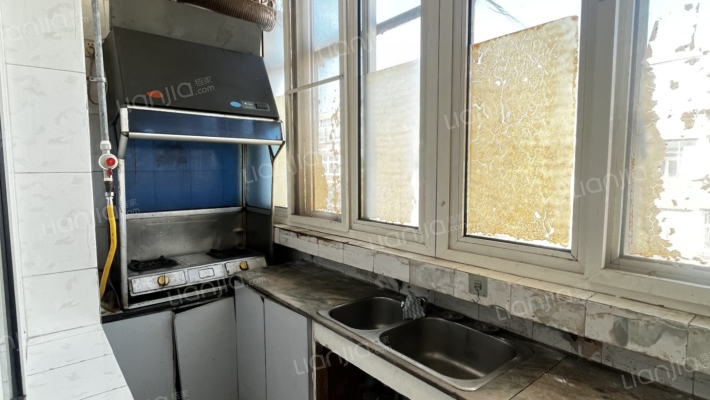 东安小区 物探五号院 小三居 中间楼层-厨房