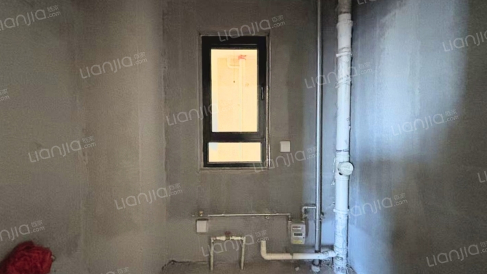 房子小区环境优美     绿化多   采光没有遮挡-厨房