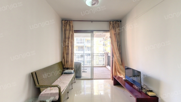 枫林蓝湾小区二手房实景图